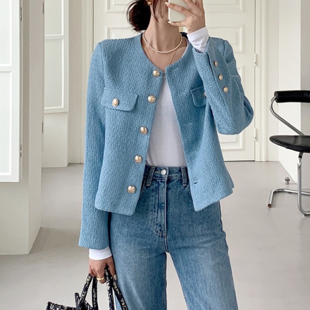 Chic Designer Style Button Up Jacket - Picture 4 of 5